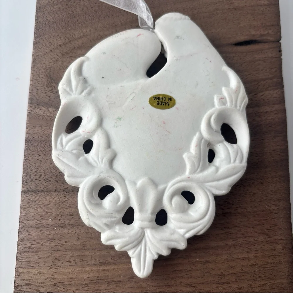 Midwest Seasons Ceramic White Nativity Jesus Mary Joseph ornament‎ Christmas